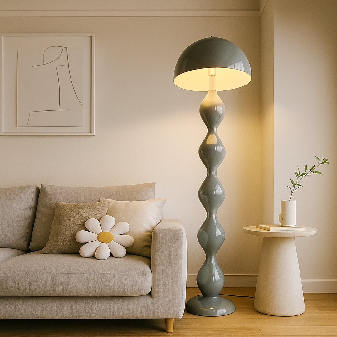 Skandynawska Smukła Metalowa Lampa Podłogowa