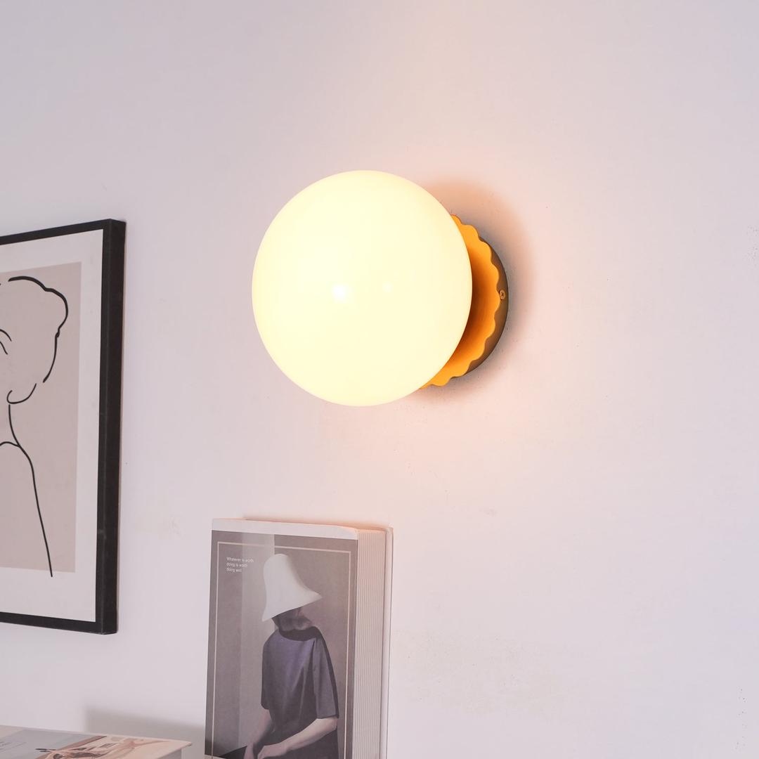 Nowoczesna Lampa Ścienna Ze Szklaną Kulą