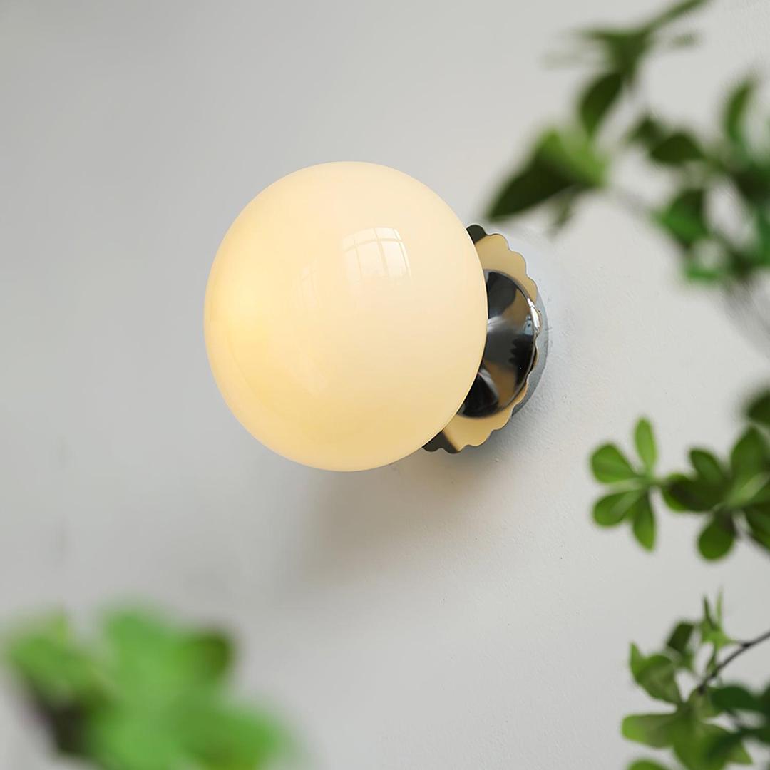 Nowoczesna Lampa Ścienna Ze Szklaną Kulą