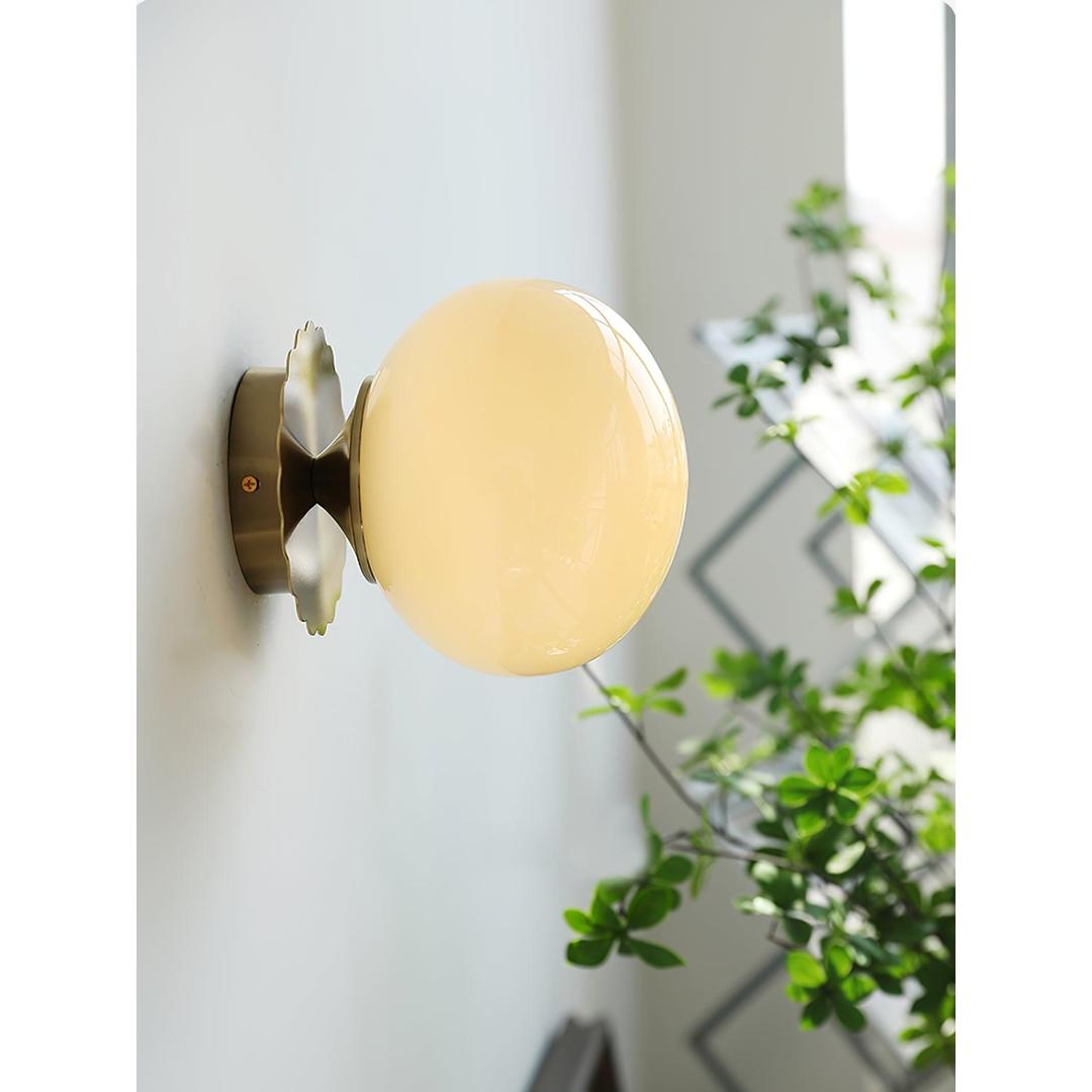 Nowoczesna Lampa Ścienna Ze Szklaną Kulą