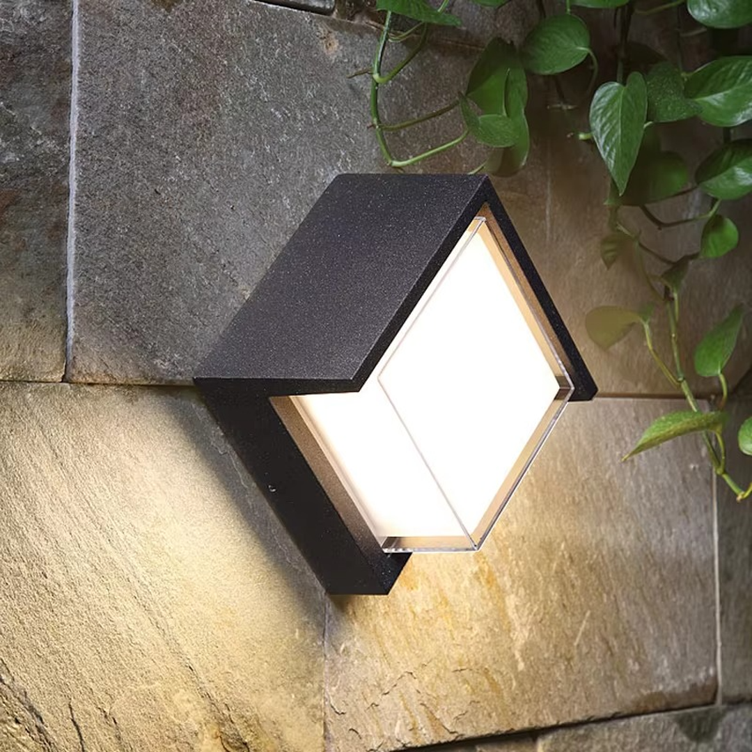 Zewnętrzna Lampa Ścienna Z Czujnikiem Ruchu