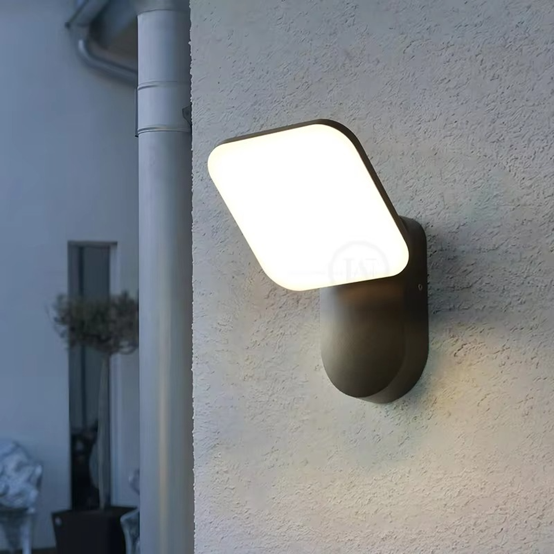 Zewnętrzna Lampa Ścienna LED Z Czujnikiem Ruchu