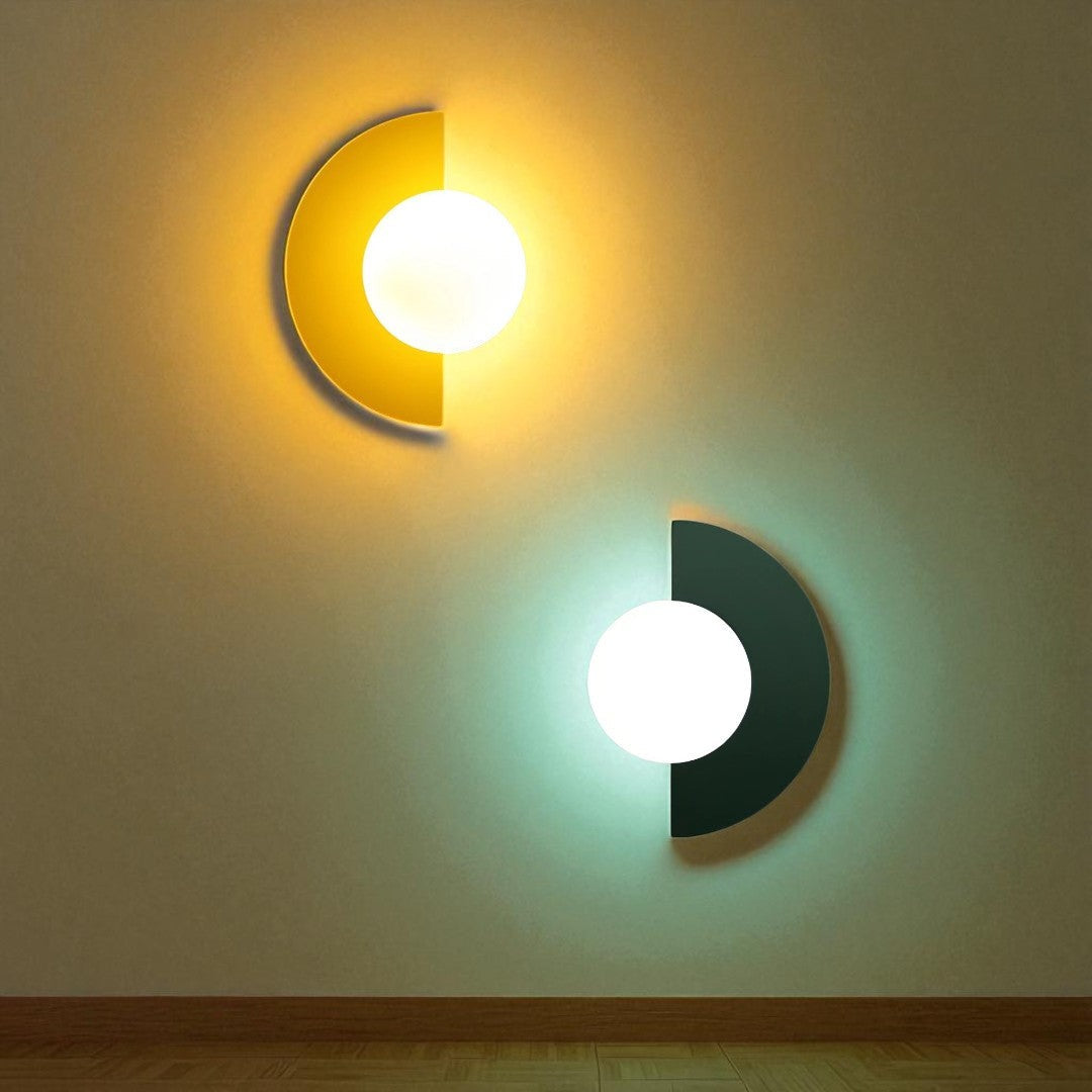 Nordycka Półokrągła Metalowa Lampa Ścienna