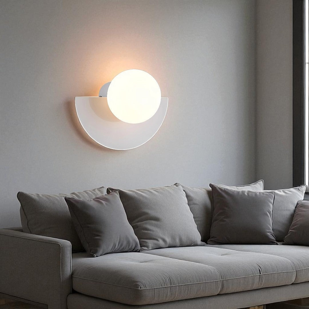 Nordycka Półokrągła Metalowa Lampa Ścienna