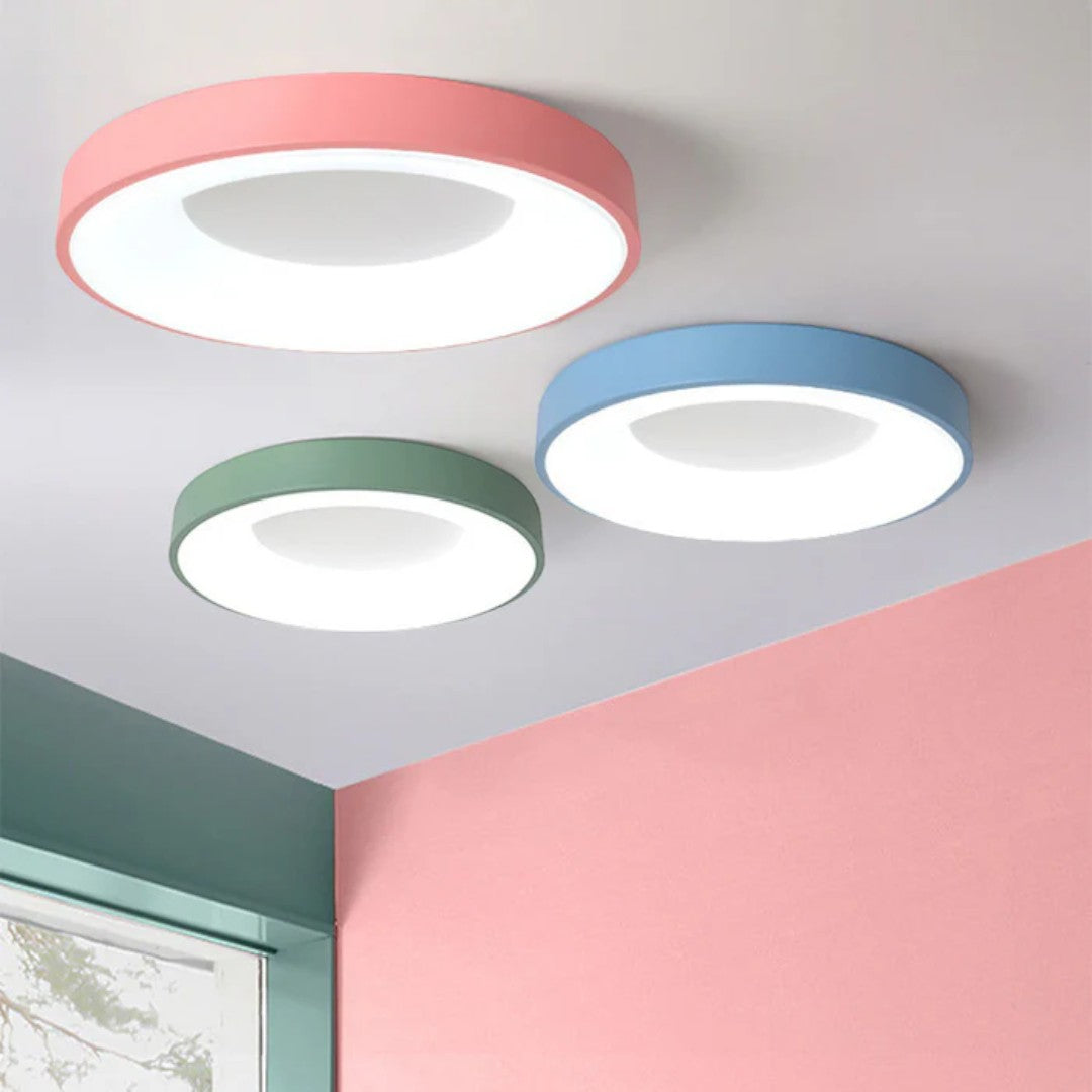 Minimalistyczna Sufitowa Lampa LED Z Kolorowym Wykończeniem