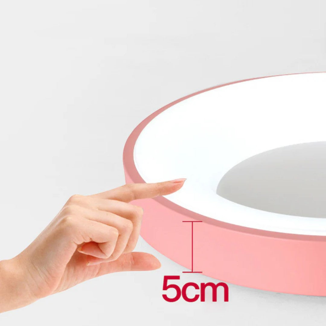 Minimalistyczna Sufitowa Lampa LED Z Kolorowym Wykończeniem