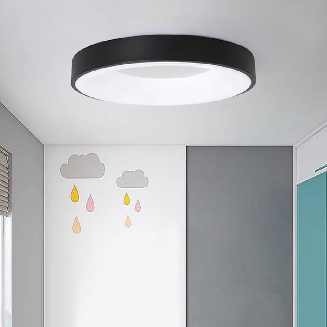 Minimalistyczna Sufitowa Lampa LED Z Kolorowym Wykończeniem