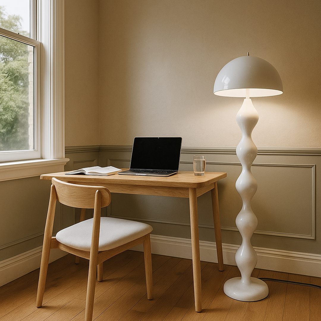 Skandynawska Smukła Metalowa Lampa Podłogowa