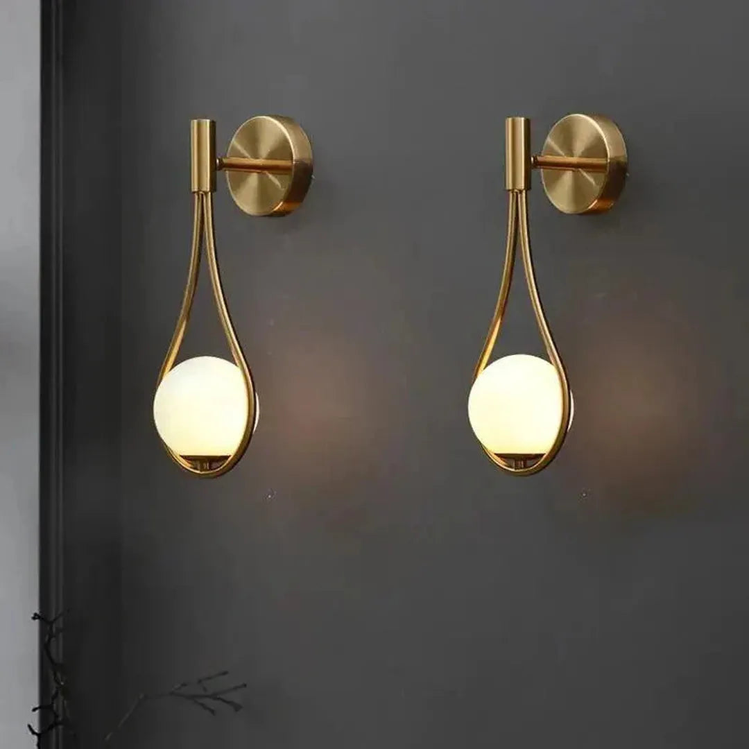 Nowoczesna Metalowa Lampa Ścienna W Kształcie Kropli