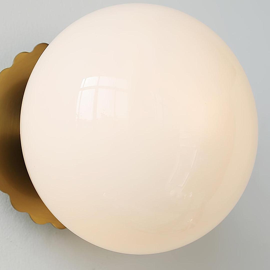 Nowoczesna Lampa Ścienna Ze Szklaną Kulą