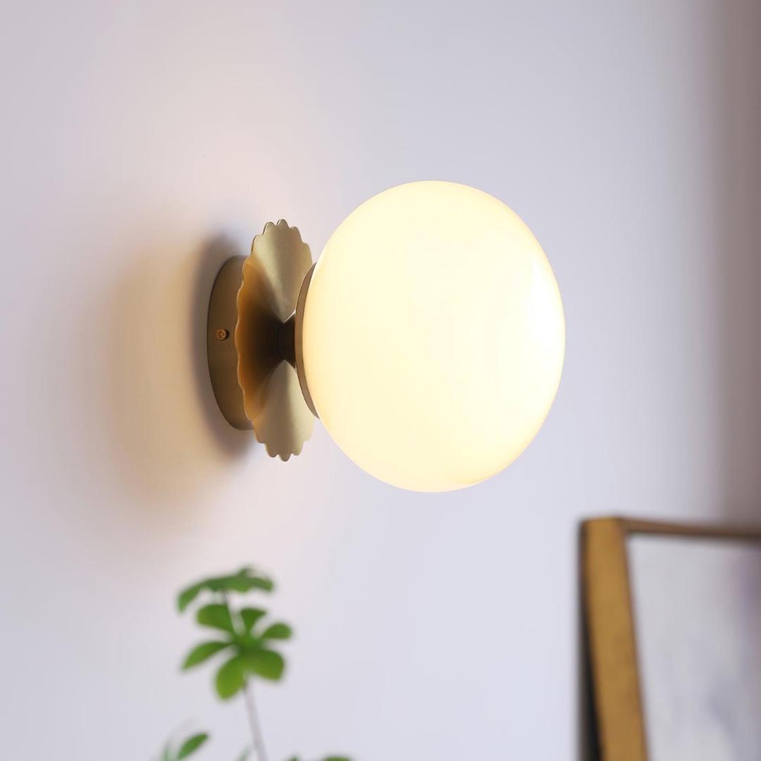 Nowoczesna Lampa Ścienna Ze Szklaną Kulą