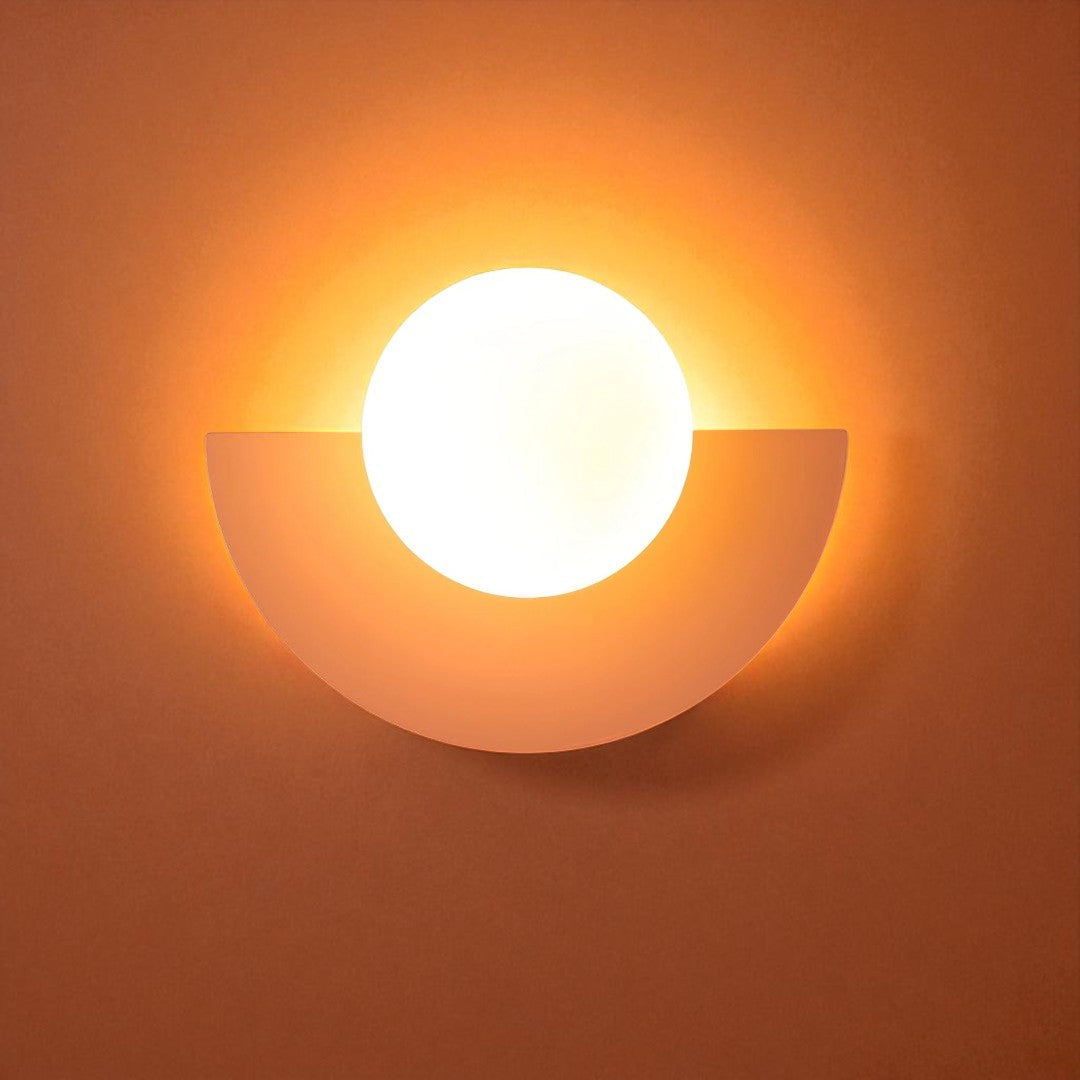 Nordycka Półokrągła Metalowa Lampa Ścienna