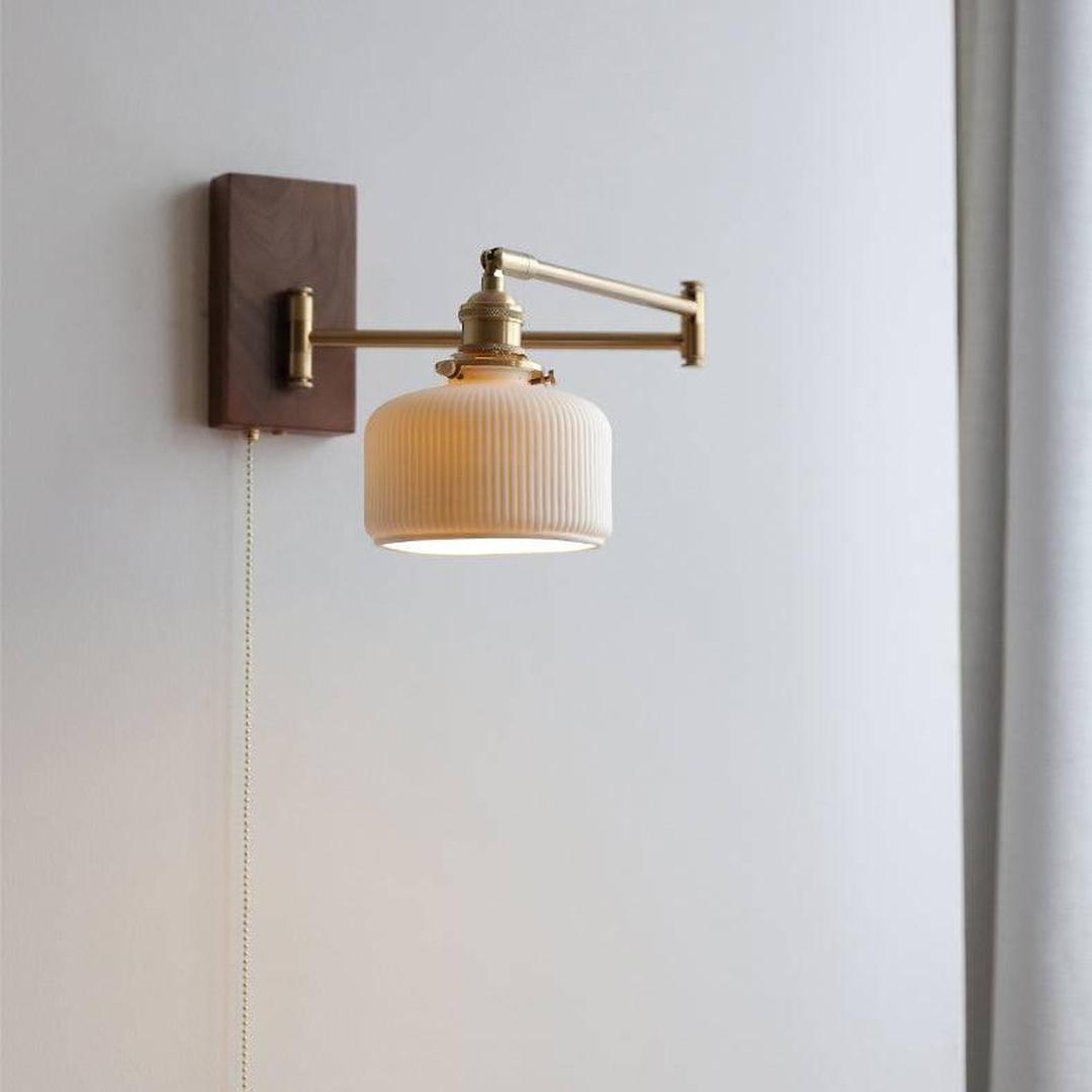 Ceramiczno-Drewniana Lampa Ścienna
