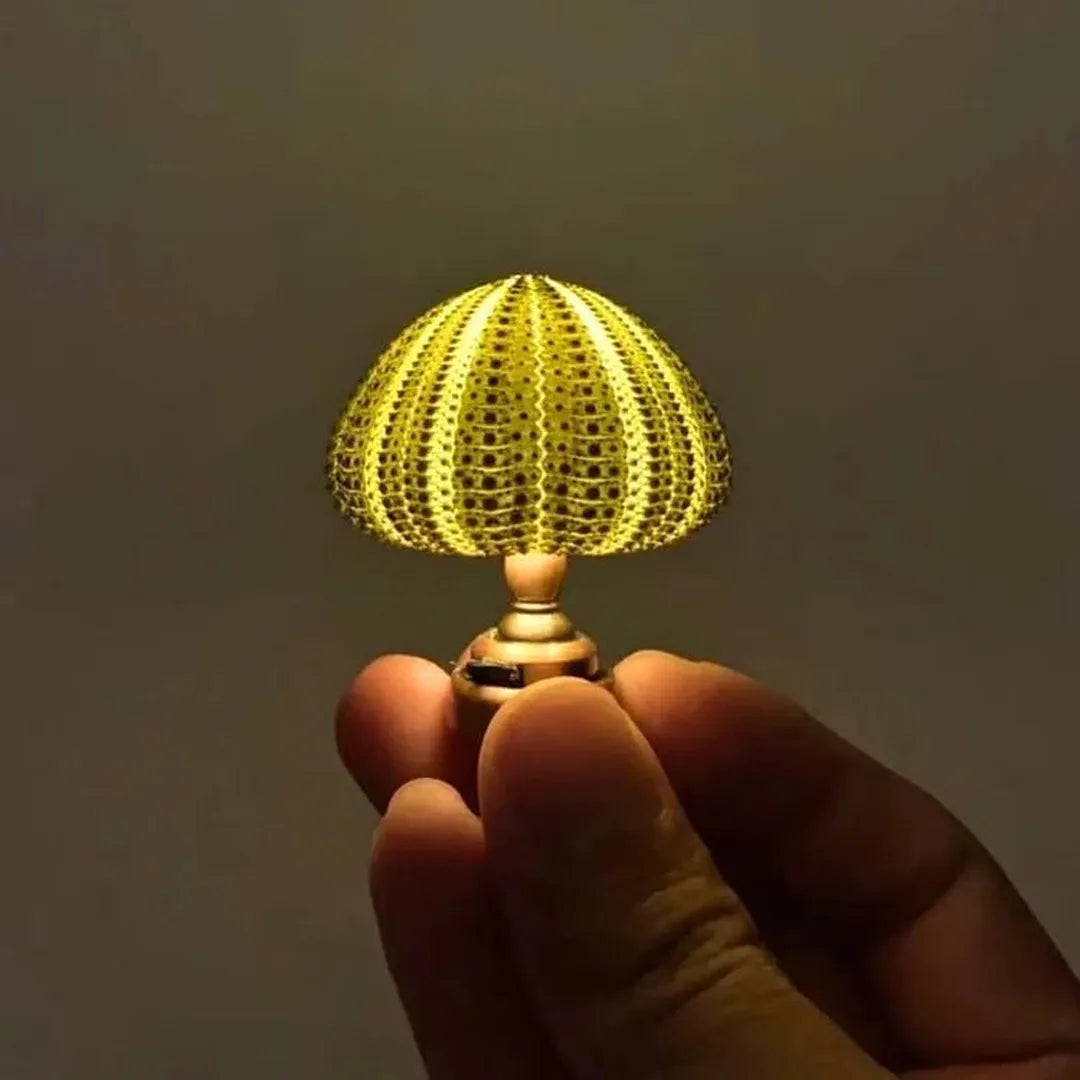 Szklana Lampa Nocna LED Z Kloszem Kopułowym