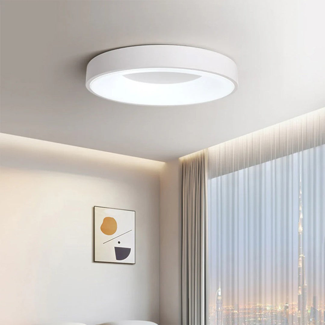 Minimalistyczna Sufitowa Lampa LED Z Kolorowym Wykończeniem